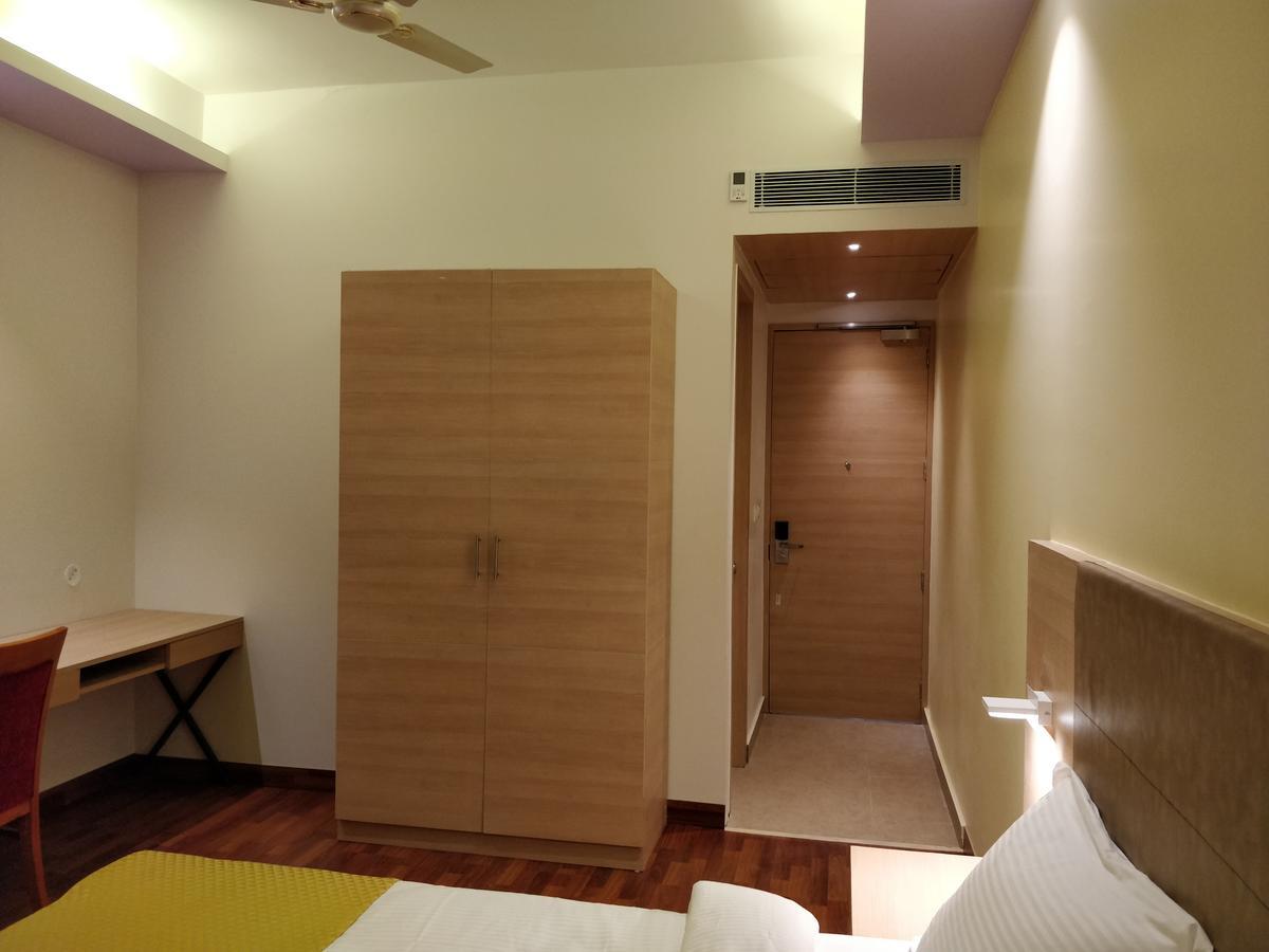 Hotel River Retreat คางกรา ภายนอก รูปภาพ